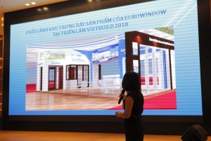  Eurowindow tổ chức đào tạo sản phẩm mới trưng bày tại triển lãm Vietbuild