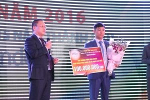  Eurowindow vinh danh, khen thưởng nhân viên kinh doanh xuất sắc cấp công ty năm 2016