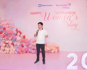 PHÁI ĐẸP “NHÀ E” TƯNG BỪNG CHÀO MỪNG NGÀY PHỤ NỮ VIỆT NAM 20/10