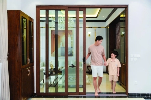  Cửa nhôm mở trượt Eurowindow – Tiết kiệm diện tích cho không gian hiện đại