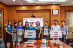  Eurowindow trao thưởng cho khách hàng bốc thăm trúng thưởng quý I/2017