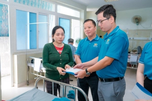 EUROWINDOW CN MIỀN TRUNG: ẤM ÁP CHƯƠNG TRÌNH THIỆN NGUYỆN “ TRAO YÊU THƯƠNG – MỞ CỬA HẠNH PHÚC”