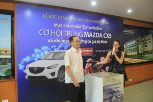  Mua cửa Eurowindow, khách hàng trúng xe Mazda CX5 trị giá trên 1 tỷ đồng