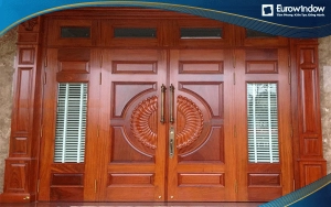 Cửa gỗ nào phù hợp với nhà miền Bắc?