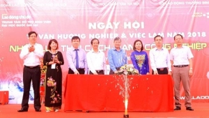  Eurowindow tham gia “Ngày hội tư vấn hướng nghiệp và việc làm 2018” tại ĐH Quốc gia Hà Nội