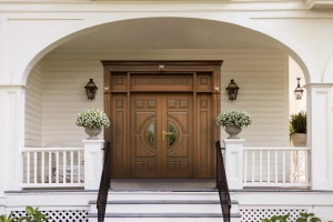  Tại sao nên chọn cửa gỗ chống mối mọt Eurowindow?