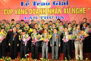  TGĐ Eurowindow nhận “Cúp vàng doanh nhân xứ Nghệ” lần thứ 3