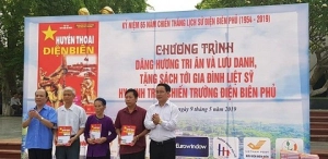  Eurowindow đồng hành cùng chương trình Trao tặng sách Huyền Thoại Điện Biên