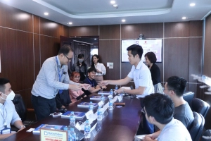  ARDOR Architects đến thăm quan và làm việc tại Eurowindow