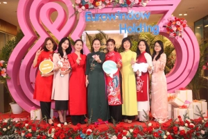  Phái đẹp Eurowindow rực rỡ trong ngày 8/3