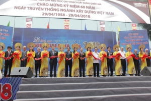  Eurowindow đạt giải gian hàng quy mô đẹp và ấn tượng tại Vietbuild Hà Nội 2018